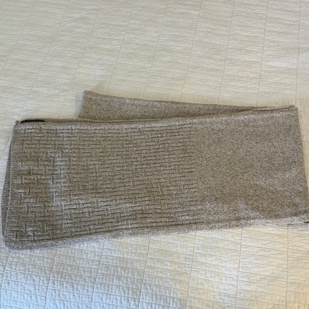 Elie Tahari Neutral Knit Cashmere Scarf - Taupe Beige